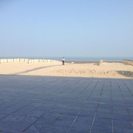 Residentie Hof Van Vlaanderen Nieuwpoort Exteriör bild