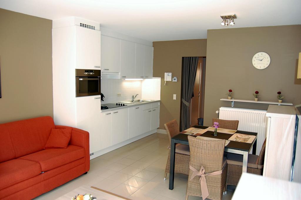 Residentie Hof Van Vlaanderen Nieuwpoort Exteriör bild